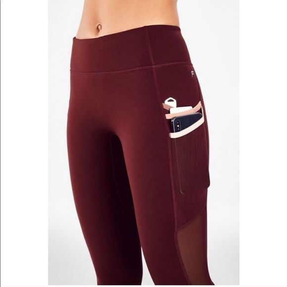 Fabletics Trinity Mesh Motion 365 Legging Maroon - Picture 3 of 8